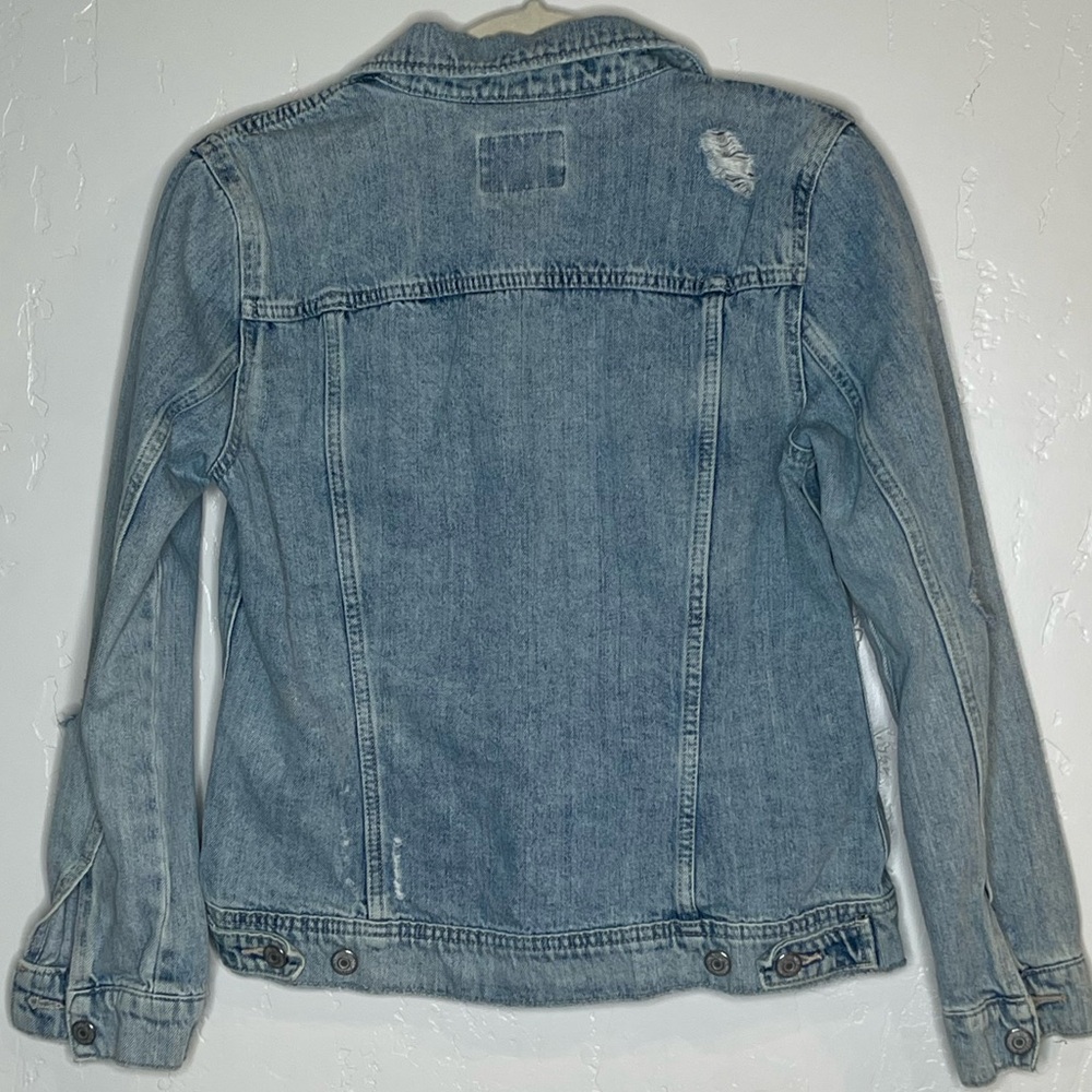 Old Navy Distressed Light Wash Denim Jacket – Size M - Picture 5 of 6